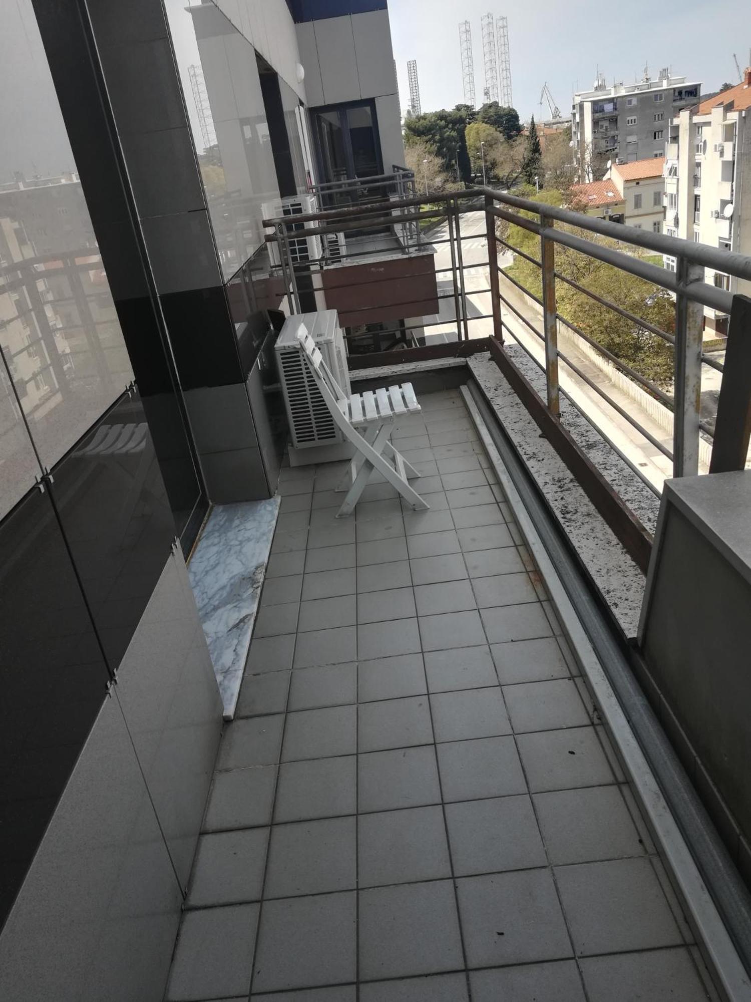 Apartman Iva *